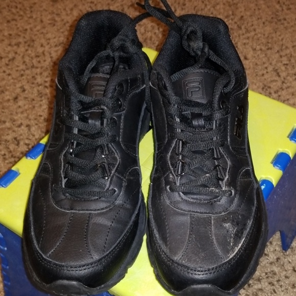 Fila non slip work shoes as is - Picture 6 of 7